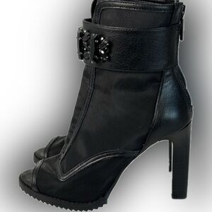 Karl Lagerfeld Paris Women's Blayze Peep Toe Boot Ankle 6.5 Black